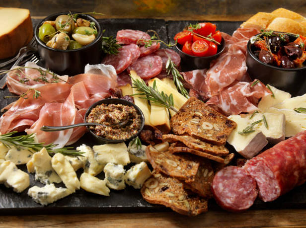So macht man schnelle Antipasti