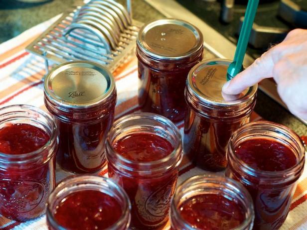 Erdbeermarmelade für den Winter