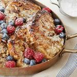 Französischer Toast-Auflauf mit Kokos-Mandel-Topping