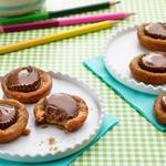 Erdnussbutterkekse mit Schokoladenbonbons