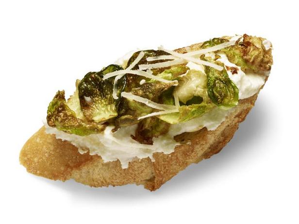 Zubereitung - Crostini mit Ricotta und Rosenkohl