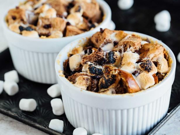 Rezept für S'mores-Brotauflauf für zwei Personen