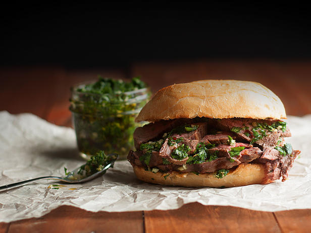 So bereiten Sie Trüffelöl-Filet-Mignon-Sandwiches zu