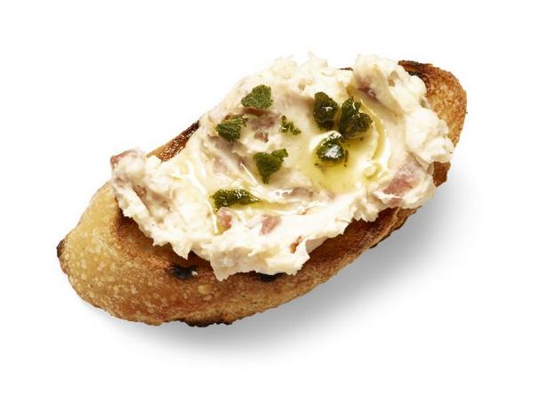 Zubereitung - Crostini mit weißen Bohnen und Prosciutto