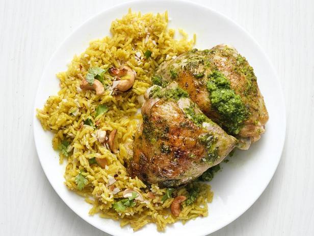 Come preparare il pollo indiano con riso e anacardi