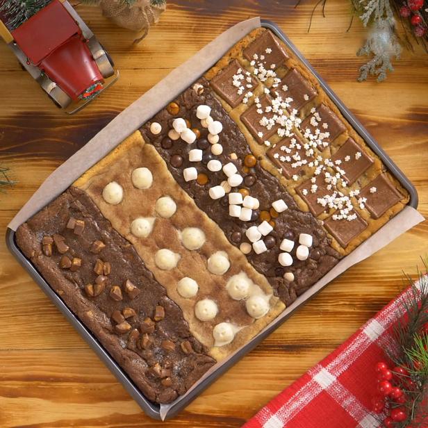 So backen Sie Vier-Geschmacks-Kekse auf einem Backblech