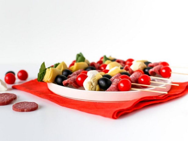 Spieße mit Antipasti