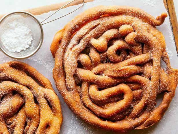 Wie man einen Trichterkuchen zubereitet