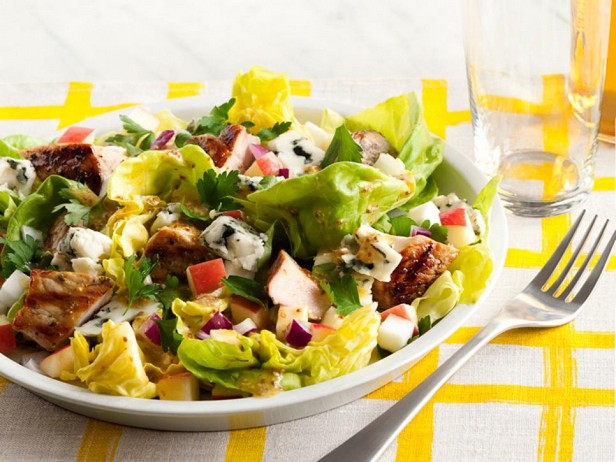 Glasierter Schweinefleisch-Apfel-Salat
