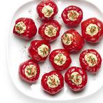 Eingelegte Paprika mit Eierfüllung