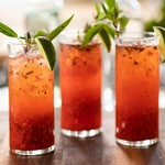 Erdbeer-Basilikum-Mojito