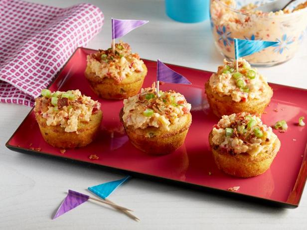 Rezept für Cheddar-, Speck- und Pimento-Mais-Muffins