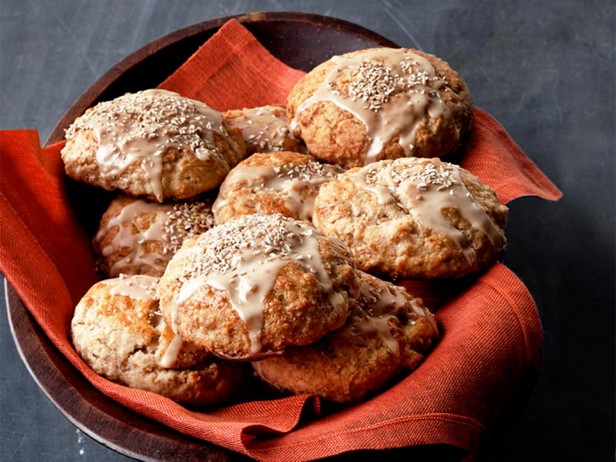 Haferflocken-Scones mit Ahornsirup