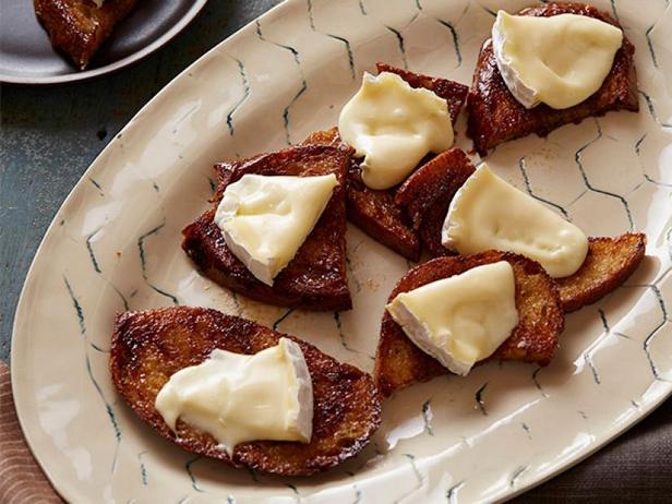 Rezept für Ahornsirup-Toast mit Weichkäse