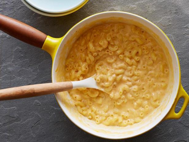 So bereiten Sie Mac and Cheese aus einem Topf zu