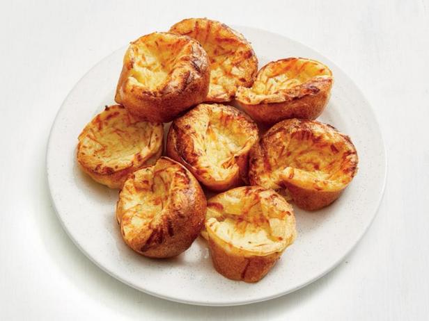 Karabiberli ve Asiago Peynirli Popover Nasıl Yapılır?