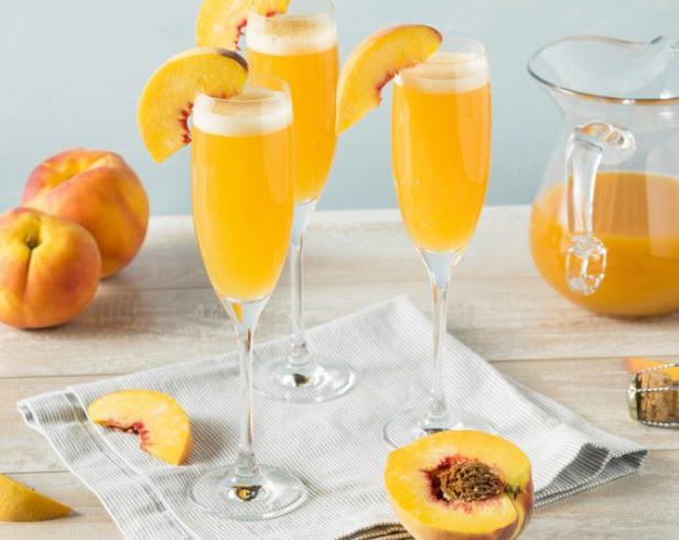 Πώς να φτιάξετε ένα Bellini με πιπεριές Bourbon