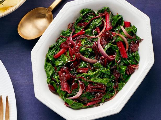 Rezept für geschmorten Mangold mit getrockneten Cranberries