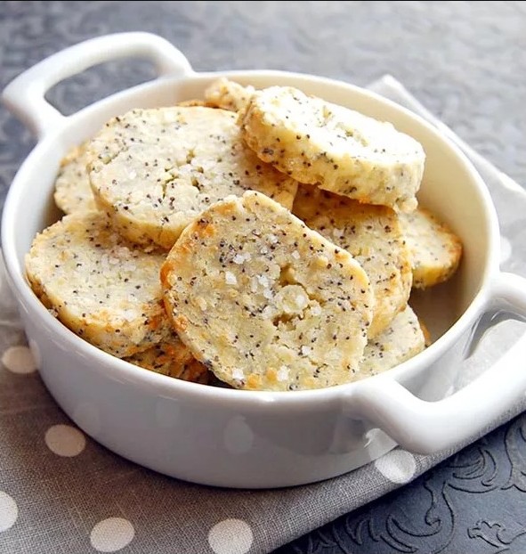 Kuidas teha - parmesani ja musta pipra pallid