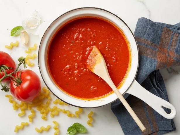 So einfach geht's: Schnelle Marinara-Sauce