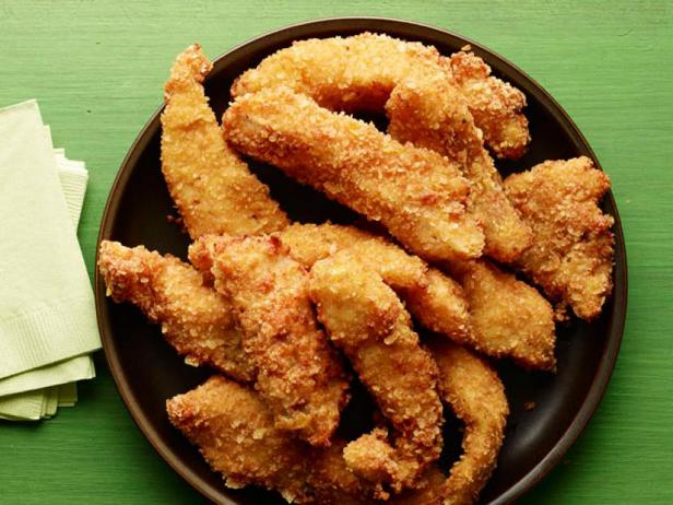 Wie man Fischstäbchen mit Salz und Essig zubereitet
