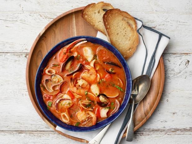 Wie man Cioppino San Francisco zubereitet