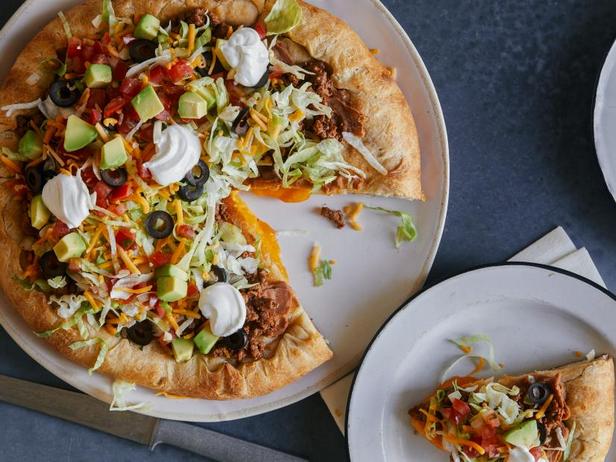 So macht man Tex-Mex-Pizza mit Käsekruste