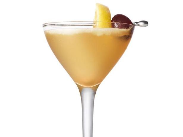 Wie man einen Whiskey Sour zubereitet