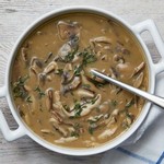 Cremige Soße mit Pilzen