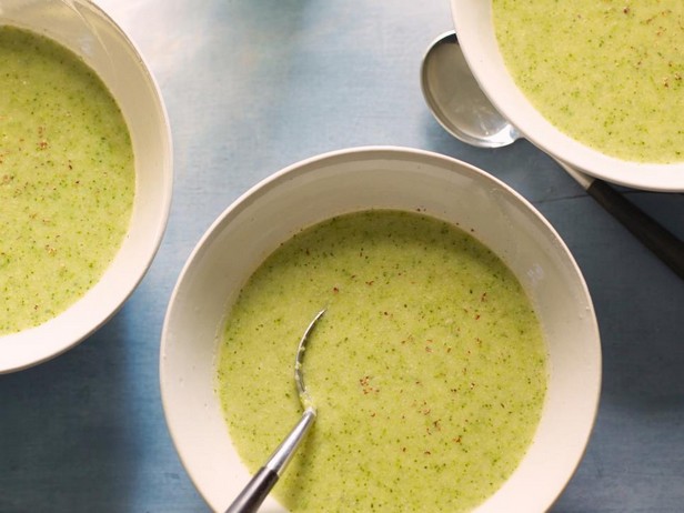 Cremige Brokkolisuppe