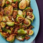 Gerösteter Rosenkohl mit Pekannüssen