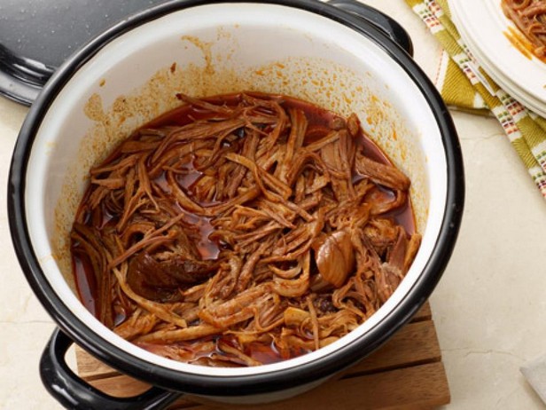 Wie man scharfes Pulled Pork in Limonade zubereitet