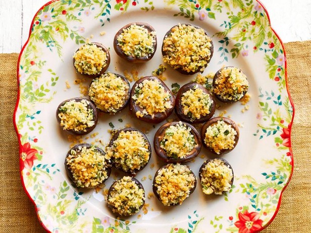 Rezept für knusprig gefüllte Champignons mit Brie