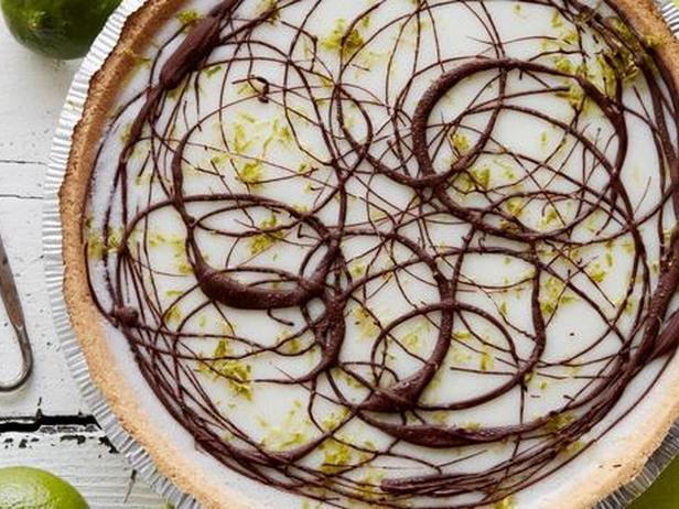 Come preparare una torta al cocco e lime con soli 4 ingredienti