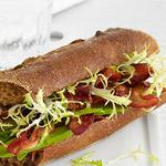 BLT-Sandwiches mit Avocado