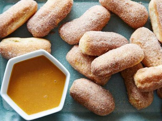 طريقة عمل تشوروز صغيرة في الفرن