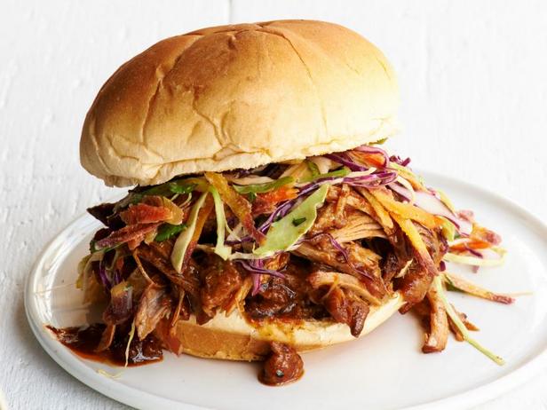 Wie man Pulled Pork vom Grill zubereitet