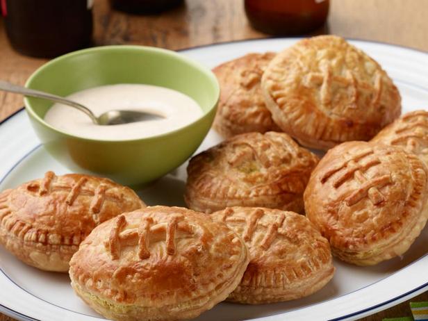 Wie man jamaikanische Fleischbällchen zubereitet