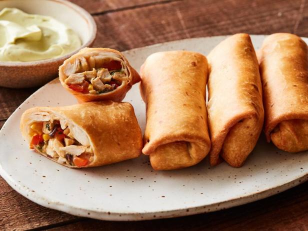 Wie man Tex-Mex-Frühlingsrollen zubereitet