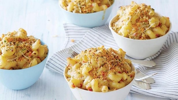 Wie man Krabben-Mac and Cheese zubereitet