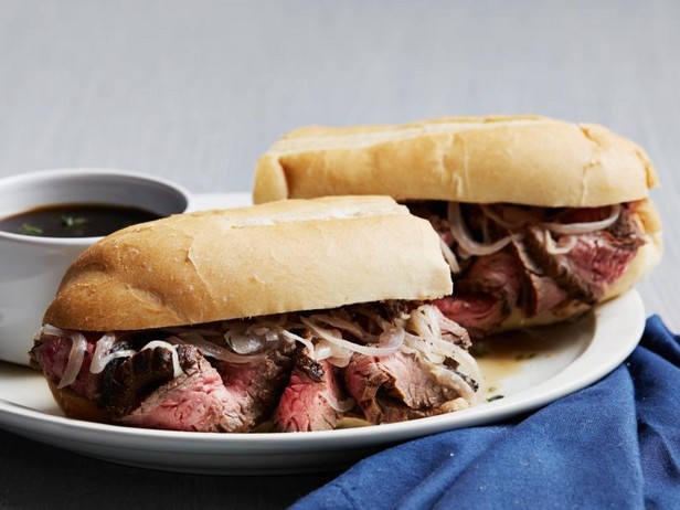 Come preparare - Sandwich French Dip con cipolle caramellate