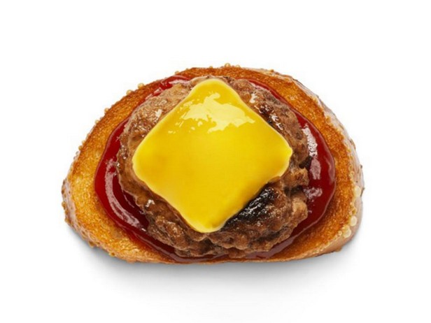 كاتشب + قطعة لحم بيسون + جبنة شيدر