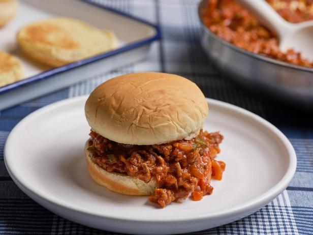 Πώς να φτιάξετε το καλύτερο σάντουιτς Sloppy Joe