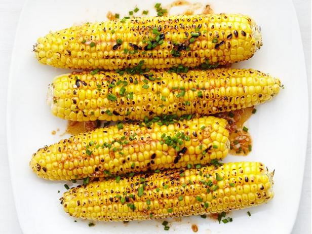 Zubereitung - Gegrillter Mais mit Steakhouse-Butter