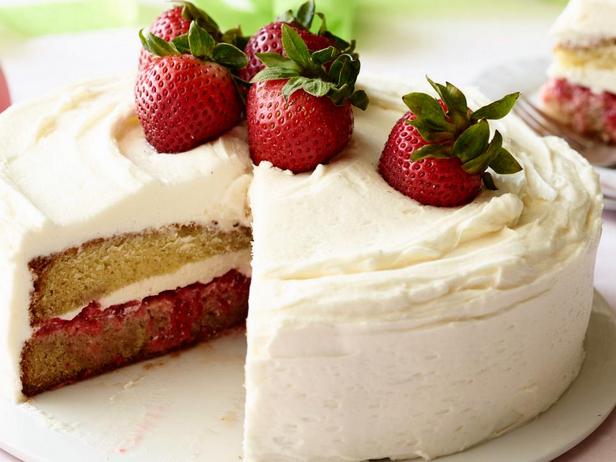Wie man Erdbeerkuchen zubereitet
