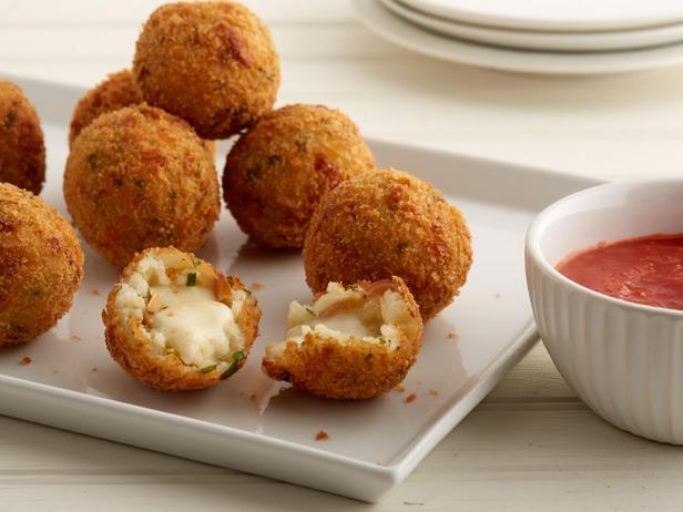 Wie man Mandel-Arancini zubereitet