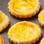 تارت صغير مع الكاسترد