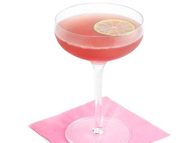 So bereiten Sie den Rodeo Queen Cocktail zu