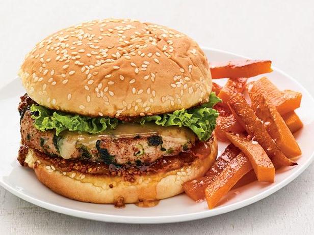 Zubereitung - Truthahnburger mit knusprigen Kürbisstäbchen