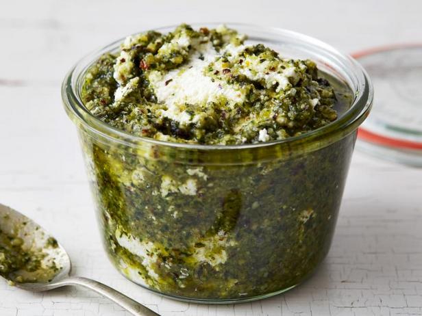 Fındıklı Pesto, Portakal ve Ricotta Peyniri Nasıl Yapılır?